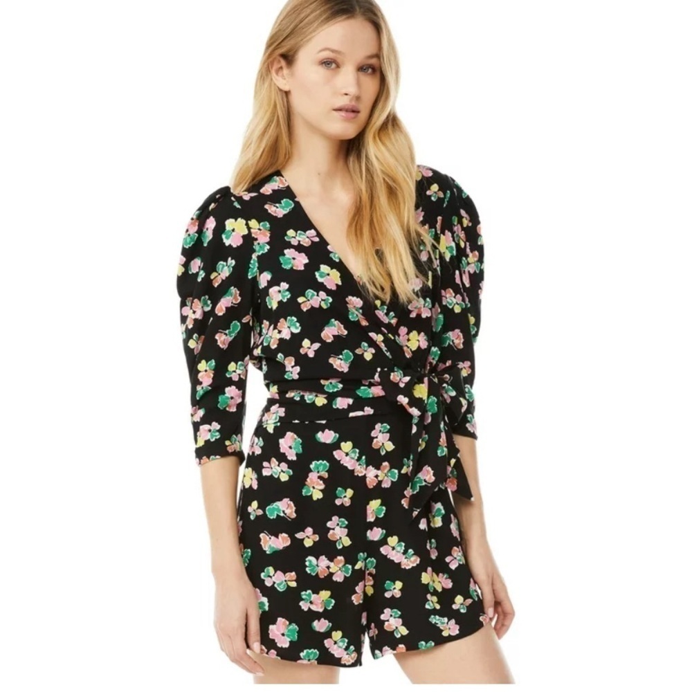 Scoop woman puff sleeve jumper NWT size 3X black print floral size 22
